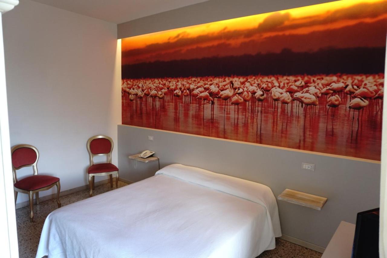 Hotel Atlantico Кастільончелло Екстер'єр фото